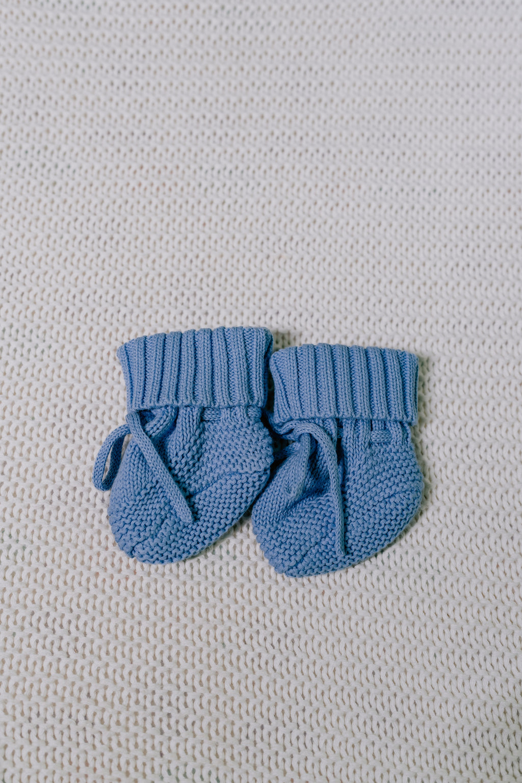 Henri Set — Light Blue Booties + Beanie