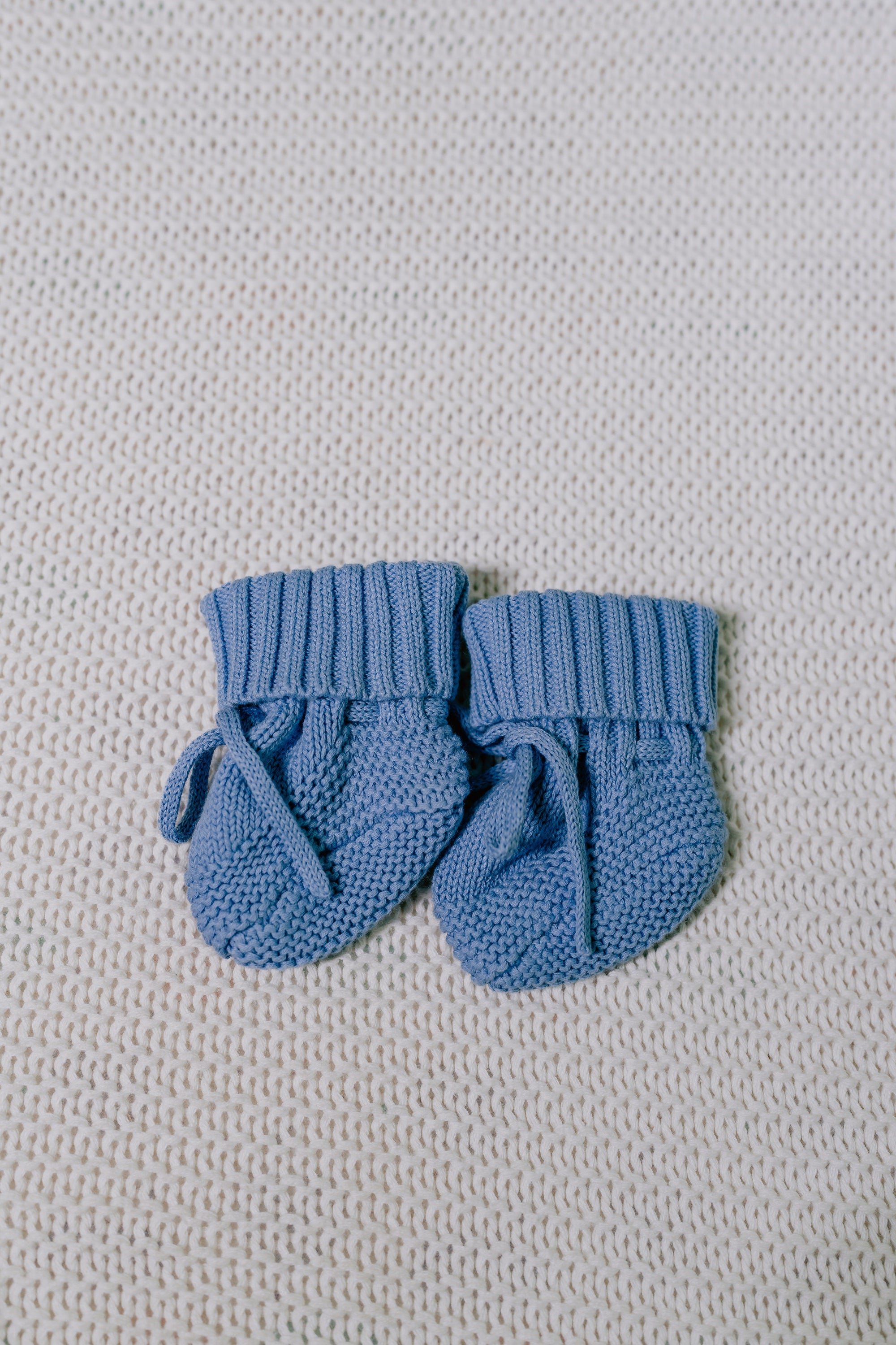 Henri Set — Light Blue Booties + Beanie