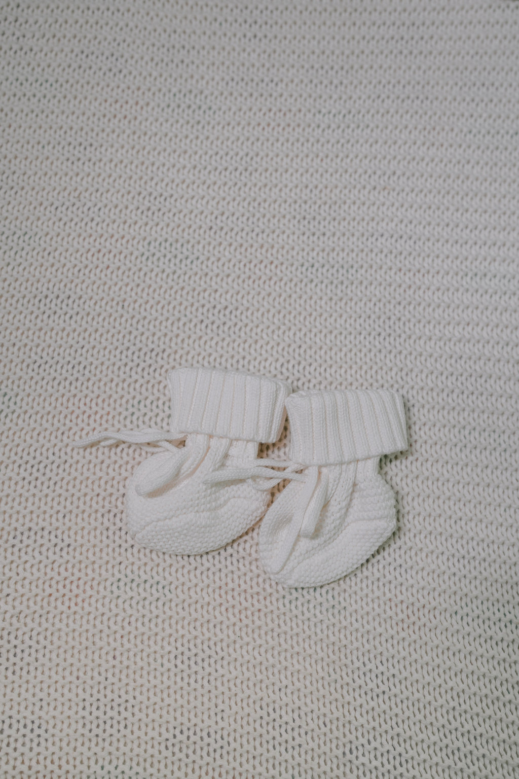 Éloi Set — Cream Booties + Beanie